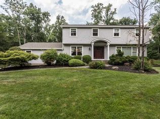 112 Hampshire Hill Rd, Upper Saddle River, NJ 07458