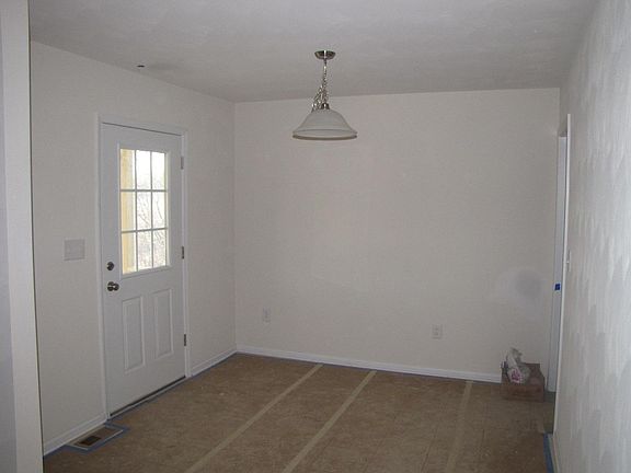 4th image of 6822 Woodcreeper Dr