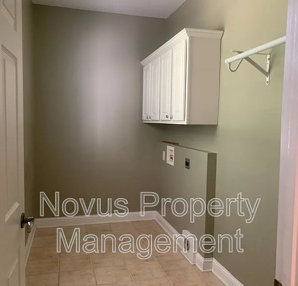 119 Tullamore Trl — Photo 23