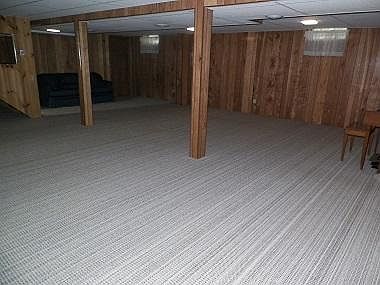 3rd image of 408 Dorothy Pl