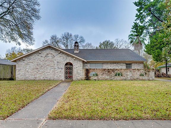2nd image of 7807 Hornwood Dr