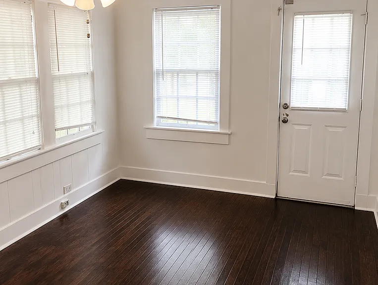 1015 W Congress St — Photo 6