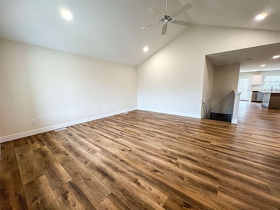 3rd image of 11431 W Windmill Point