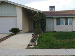 1151 Dianron Rd, Palmdale, CA 93551