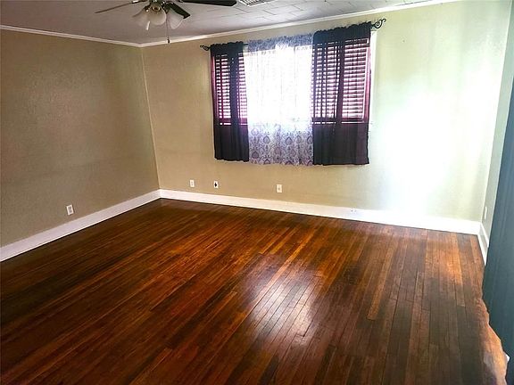 5th image of 502 E Church St