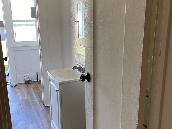 5th image of 136 N Princeton Ave #136
