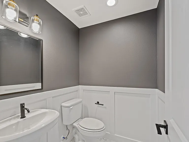 1108 Brooks St — Photo 12
