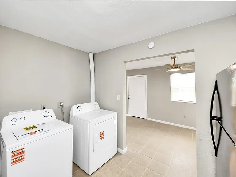 3914 Hoffman St #B — Photo 16