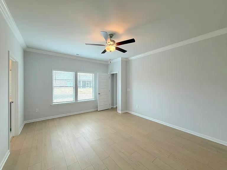 204 Stockyard Cir — Photo 13