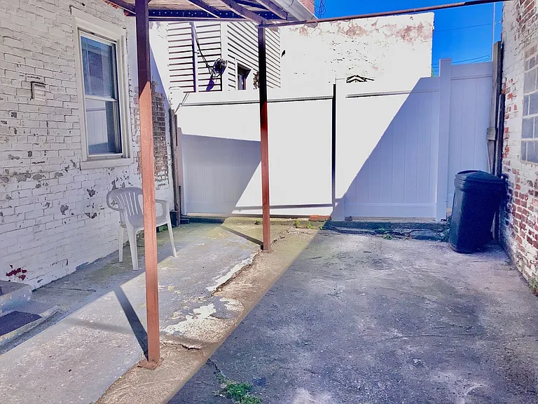 2635 E Lehigh Ave — Photo 5