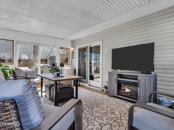 14 Cypress Avenue, Jackson, NJ 08527