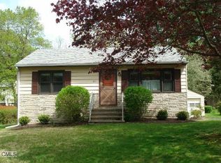 20 Grandview Ave, Bethel, CT 06801