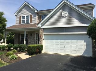 39W120 Shannon Sq, Geneva, IL 60134