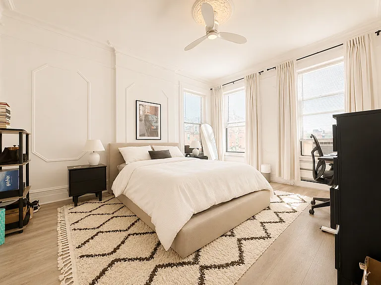 844 Park Ave #6 — Photo 10