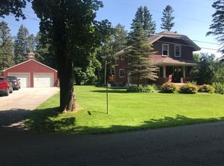 1404 Silver Creek Rd, Manitowoc, WI 54220