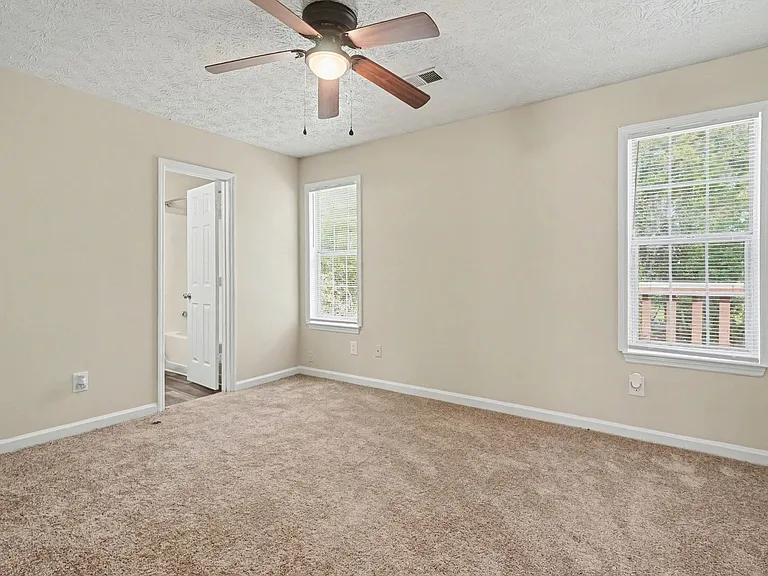 6430 Charter Way — Photo 14