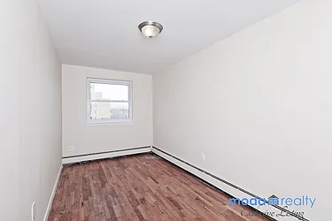 Rented by Moda Realty