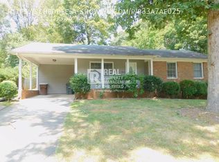 3910 Raintree Dr, Greensboro, NC 27407
