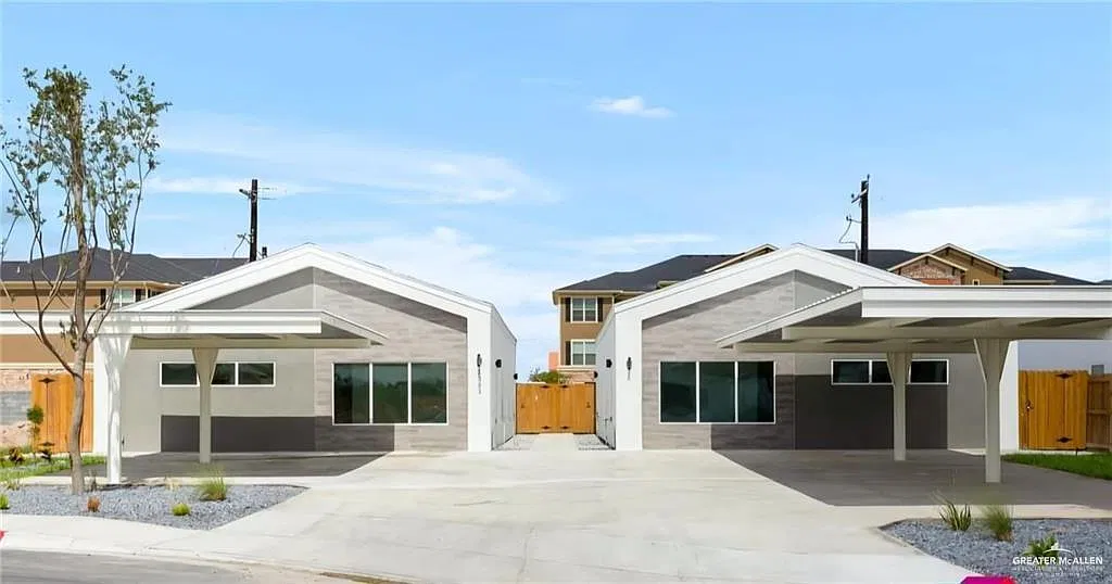 2 bed, 2.0 bath, 3420 sqft, $1,250 — Photo 1