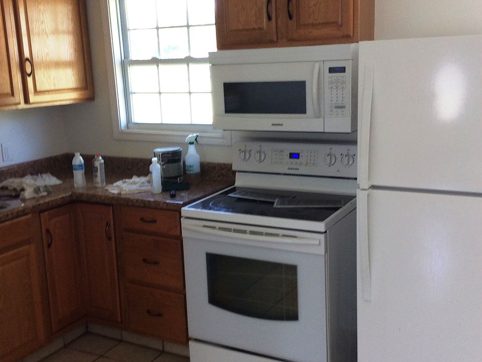 2nd image of 4 Gateway Ct