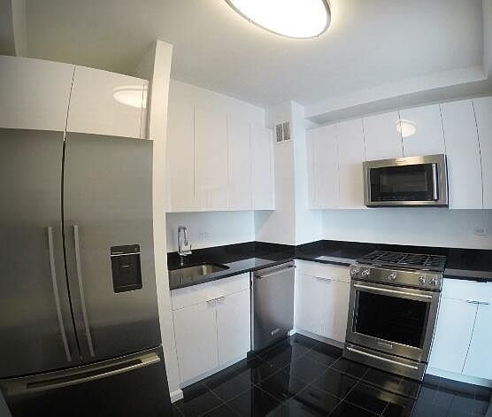 1st image of 501 E 87th St APT 19B