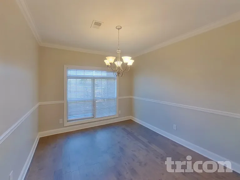 5105 Cloverhill Dr — Photo 5