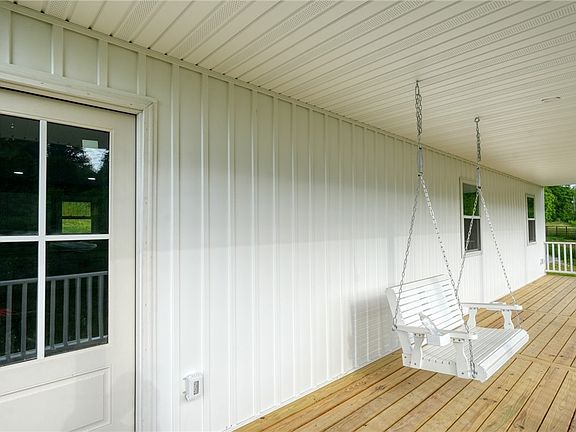 3rd image of 3899 Mayfair Ln