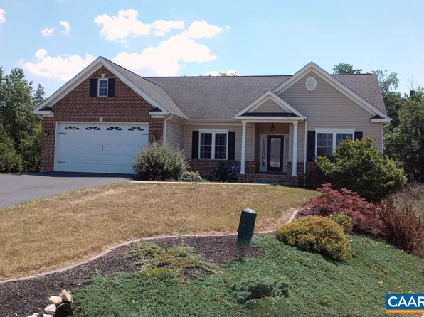 310 Kensington Dr, Elkton, VA 22827