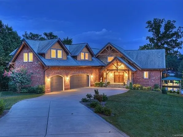 8228 Landing Ct, Denver, NC 28037