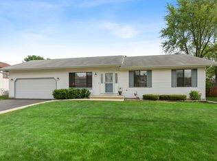 718 Coral Ave, Bartlett, IL 60103