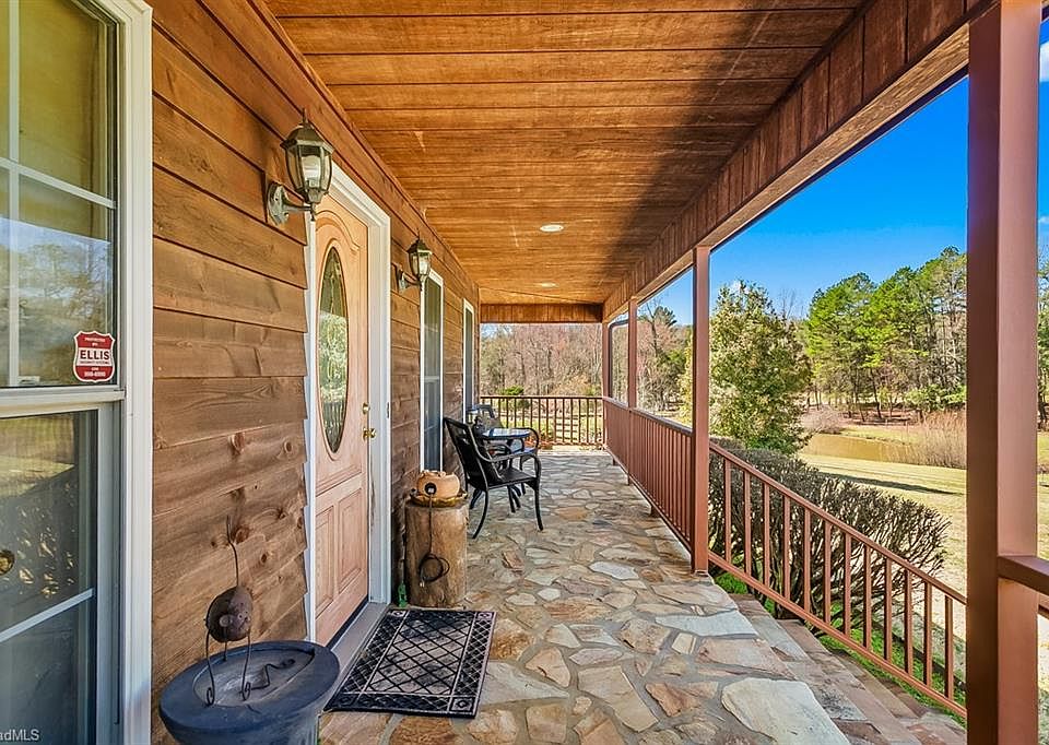 7th image of this home