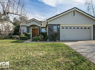 9351 Castleview Dr, Elk Grove, CA 95758