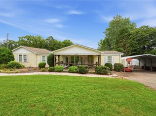 942 Chambers Hill Rd, Seneca, SC 29672