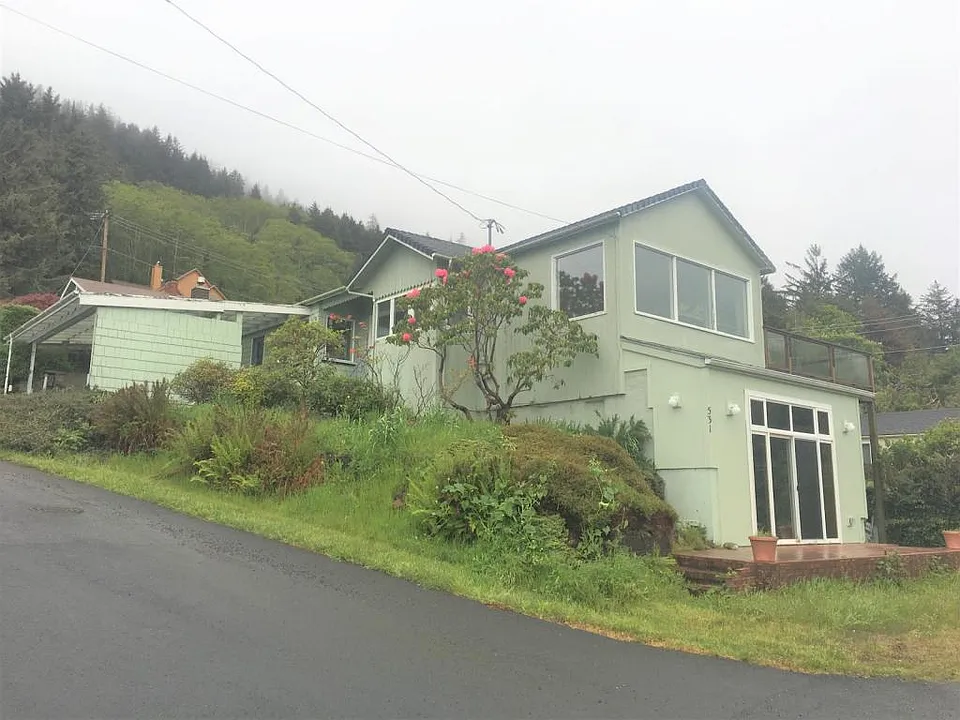 531 Yachats River Rd #A