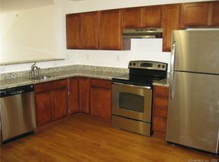 41 Grand St UNIT 302, Danbury, CT 06810