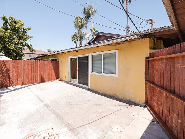 17561 Jefferson Ln #A — Photo 23