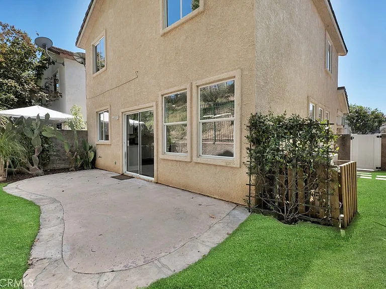 606 Hooper Ave — Photo 3