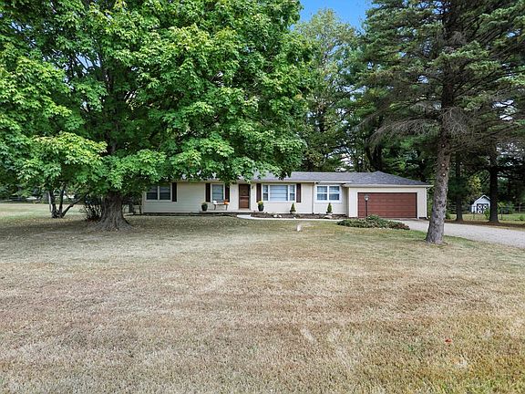 3rd image of 1940 Sheridan Rd