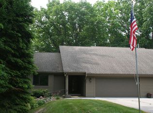 274 Port Mission Rd, Traverse City, MI 49686