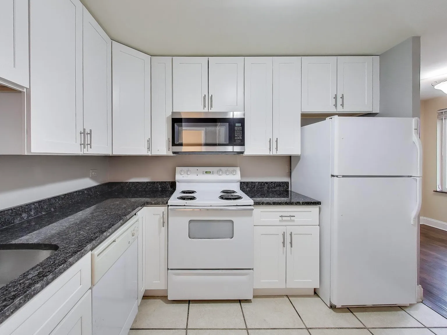 2 bed, 1020 sqft, $1,995 — Photo 4