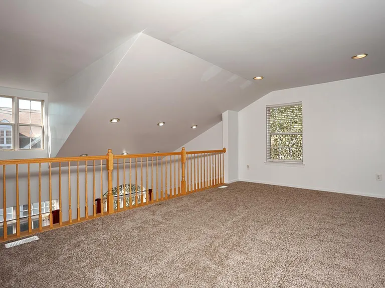 261 Riverwalk Way — Photo 17