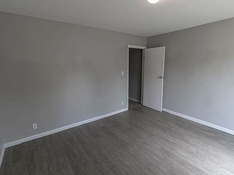 7217 N Moberly Dr — Photo 27