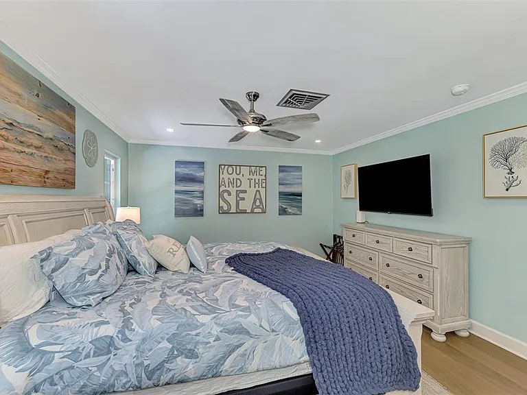 307 Avenida De Paradisio — Photo 26