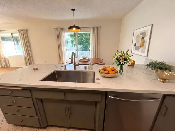 445 E Magnolia Blvd, 445 E Magnolia Blvd #209, Burbank, CA 91501