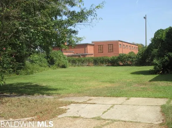 112 Michael Donald Ave, Mobile, AL 36604