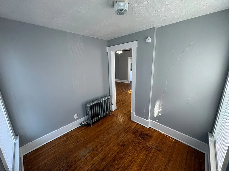 2960 P — Photo 17