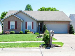 8425 Fox Hollow Rd, Evansville, IN 47725