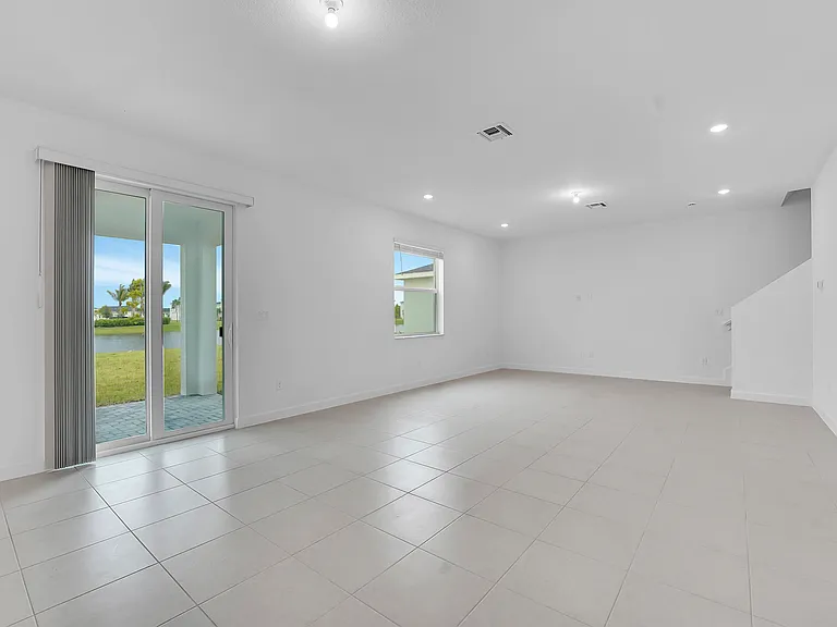 3551 Angler Dr — Photo 3