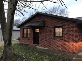 1412 Pamela Ln, Boonville, IN 47601