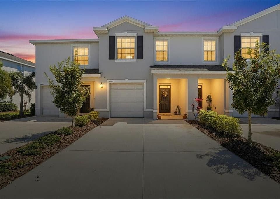 1st image of 17456 Crescent Moon Loop